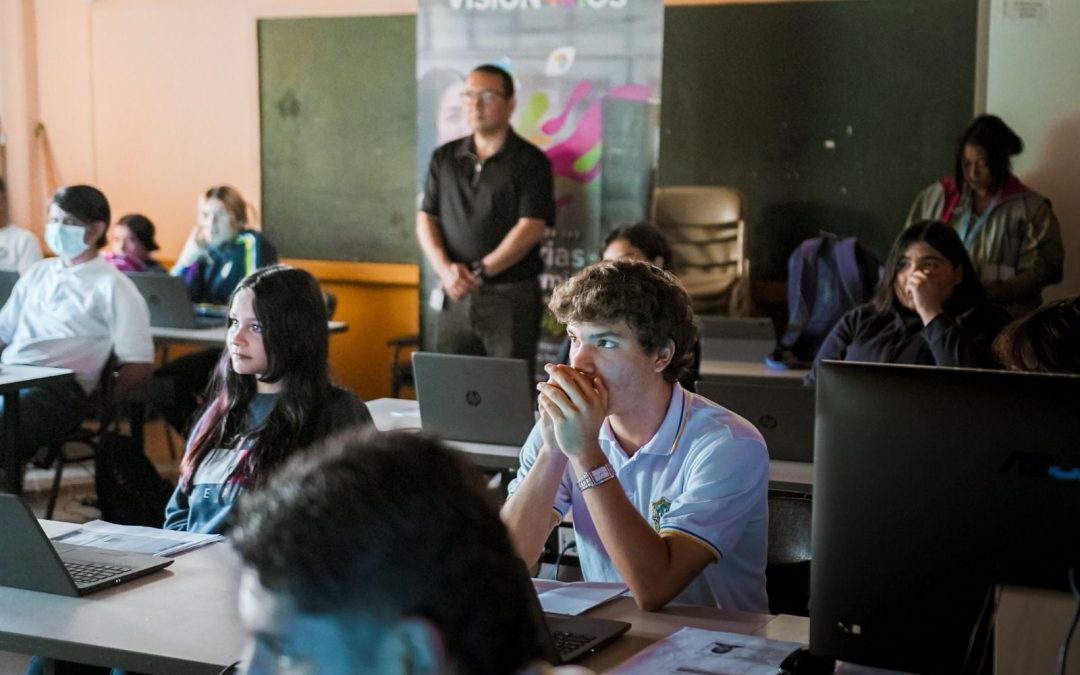 Sapiencia otorgará 1.366 becas para que estudiantes de bachillerato se certifiquen como técnicos laborales en Medellín