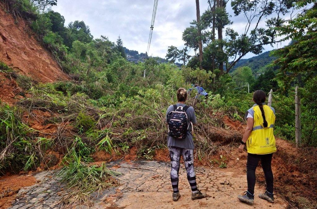 Emergencias por lluvias en Medellín dejan más de 1.100 personas afectadas